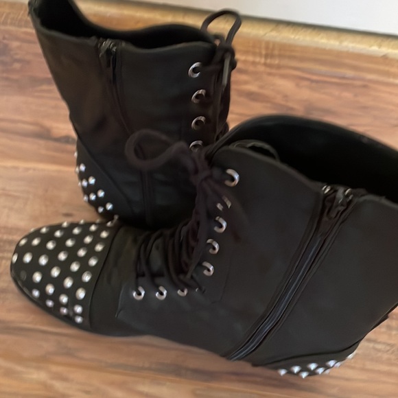 Madden girl. Size 10 M. - Picture 3 of 6